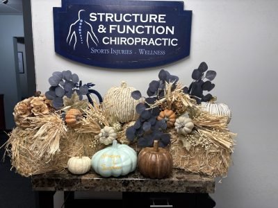 Holiday_Business_Decor